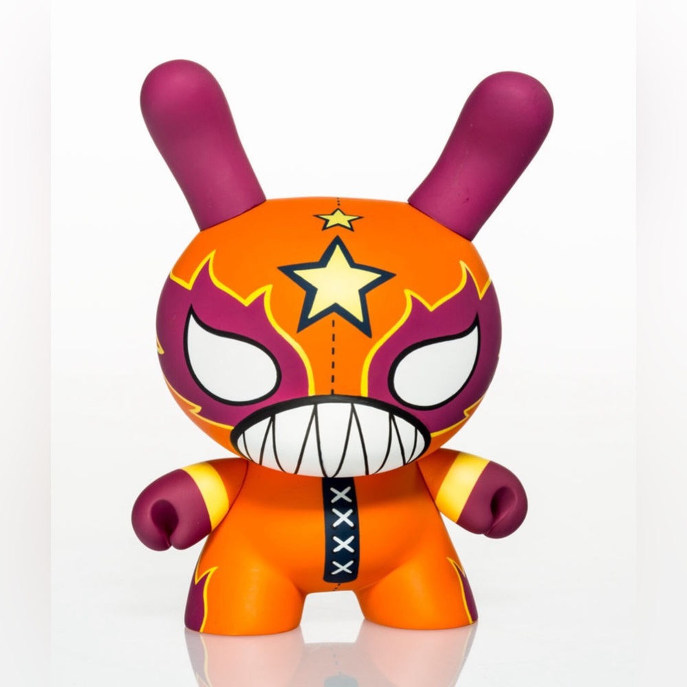 El Loco Dunny by Tristan Eaton (2004) 8”Signed by the artist. Collectors item.